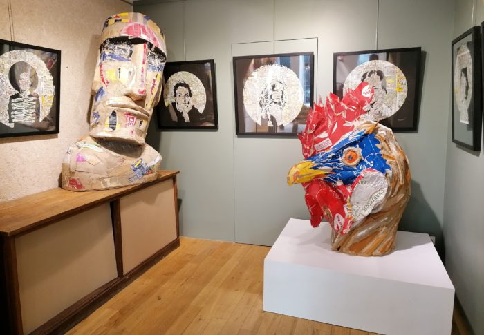 Vue des sculptures et des cut-out de Joanathan BESSACI dans la Galerie Jamault